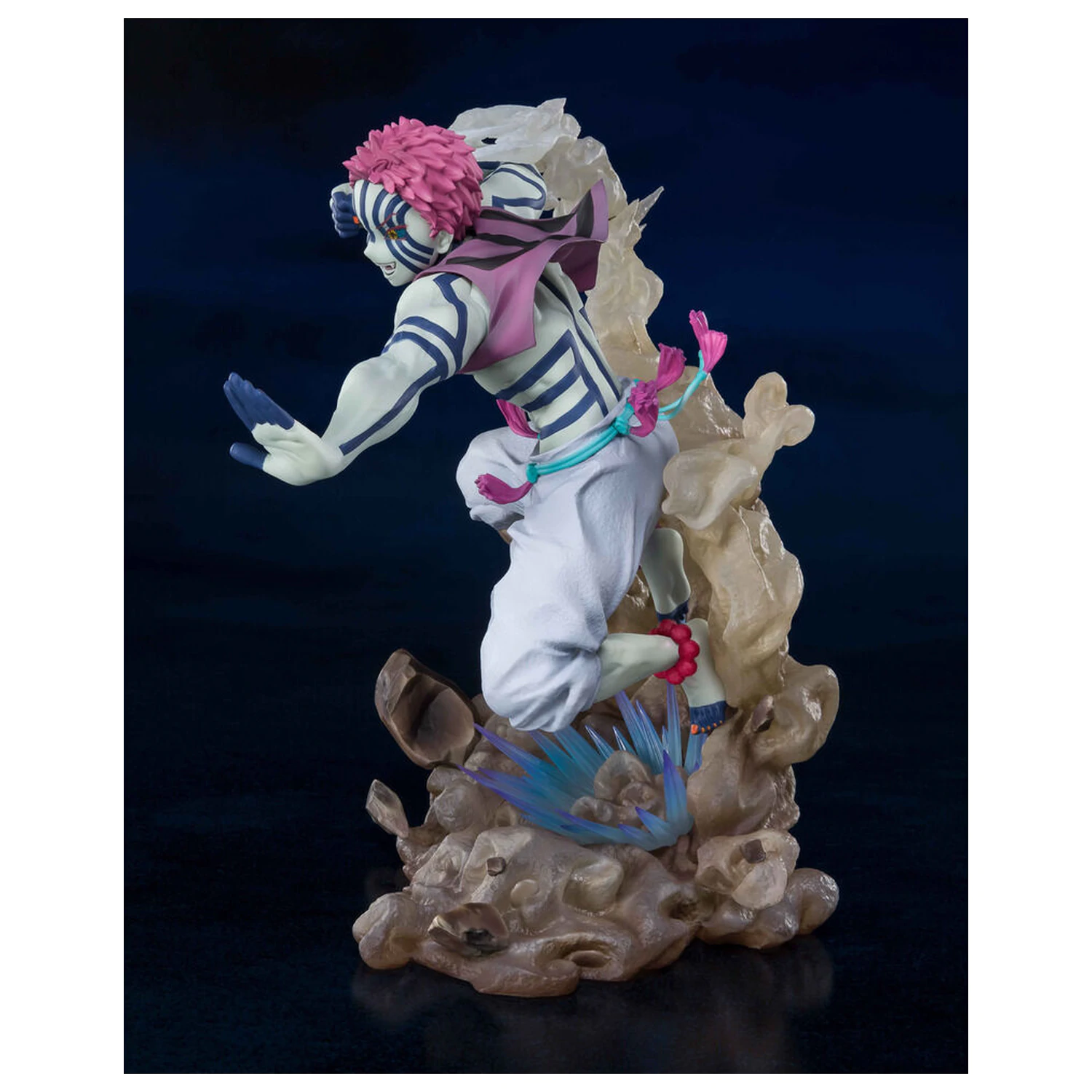 Demon Slayer Kimetsu No Yaiba Akaza Upper Three S.H. Figurarts figure 17cm product photo