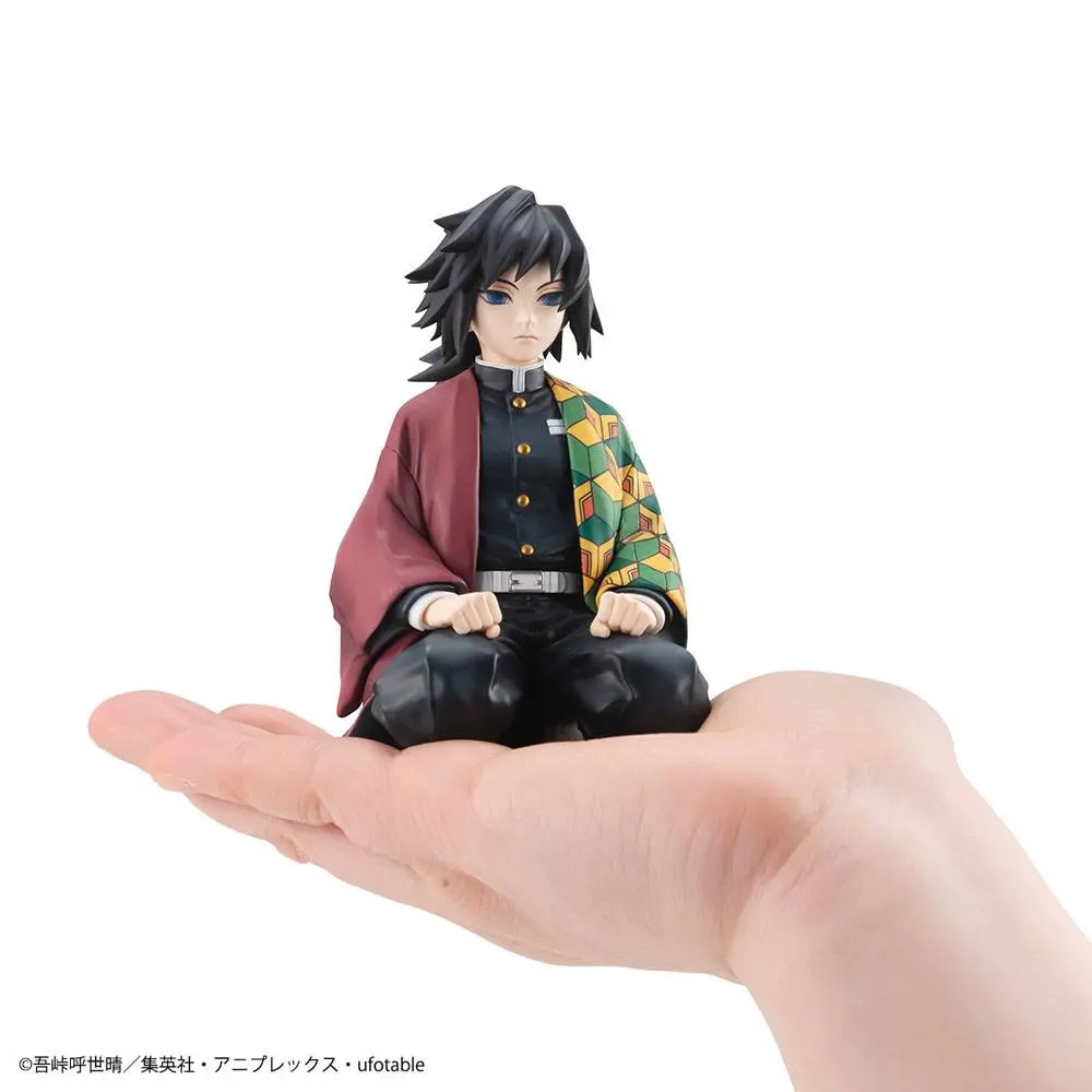 Demon Slayer Kimetsu no Yaiba G.E.M. PVC Statue Giyu Palm Size Edition Deluxe 9 cm product photo