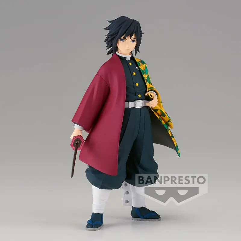 Demon Slayer Kimetsu no Yaiba Giyu Tomioka figure 17cm product photo