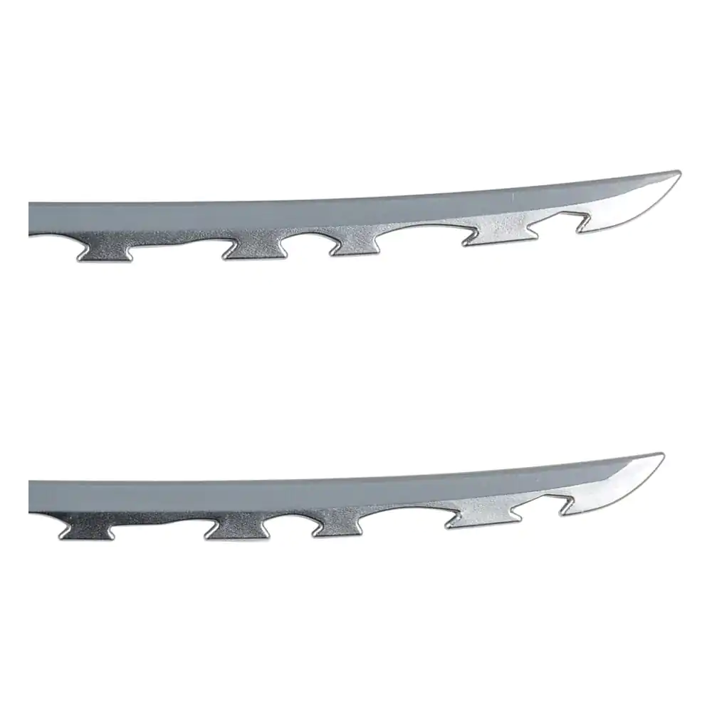 Demon Slayer: Kimetsu no Yaiba Replica Inosuke´s Dual Sword Set product photo