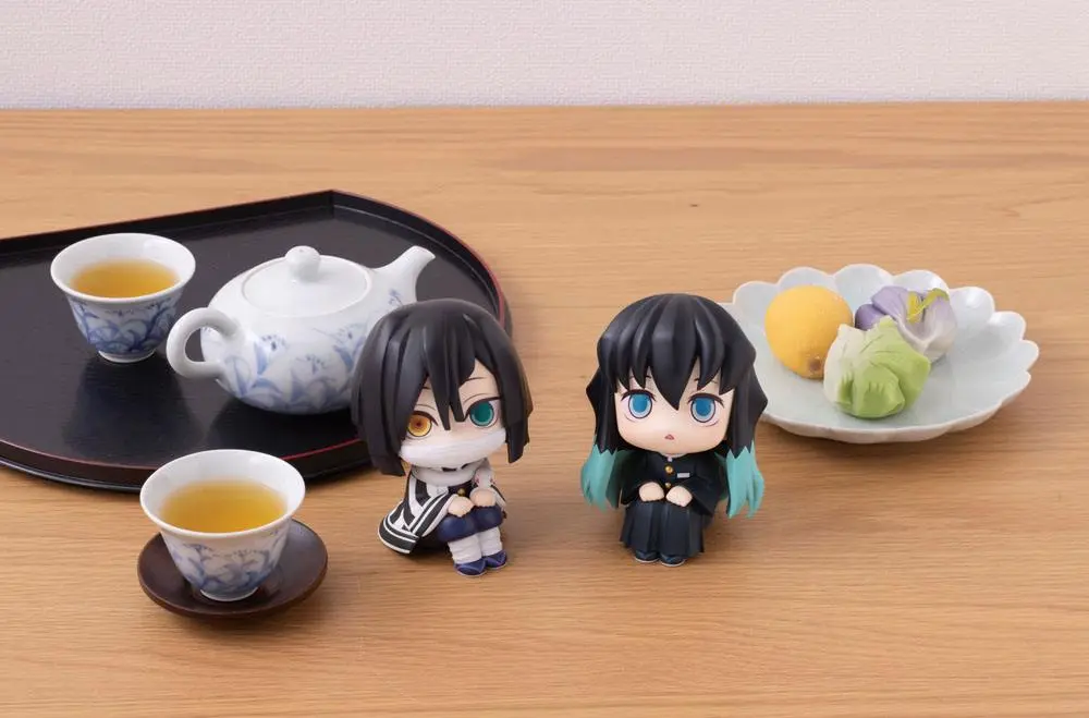 Demon Slayer Kimetsu no Yaiba Look Up PVC Statue Iguro Obanai 11 cm product photo