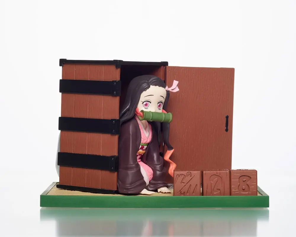 Demon Slayer: Kimetsu no Yaiba perpetual calendar Nezuko product photo