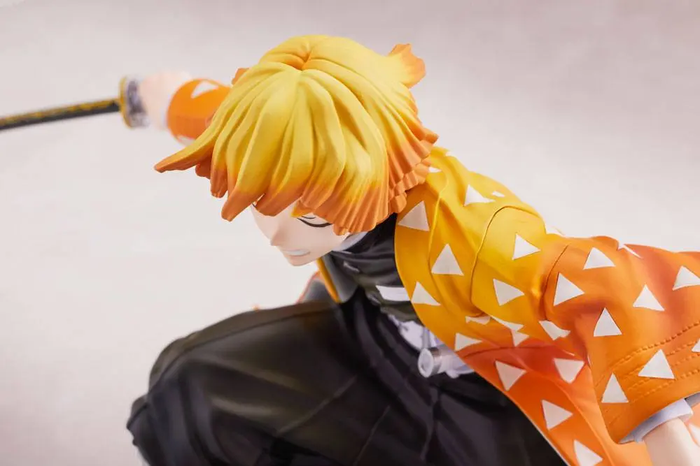 Demon Slayer: Kimetsu no Yaiba Statue 1/8 Zenitsu Agatsuma 12 cm product photo