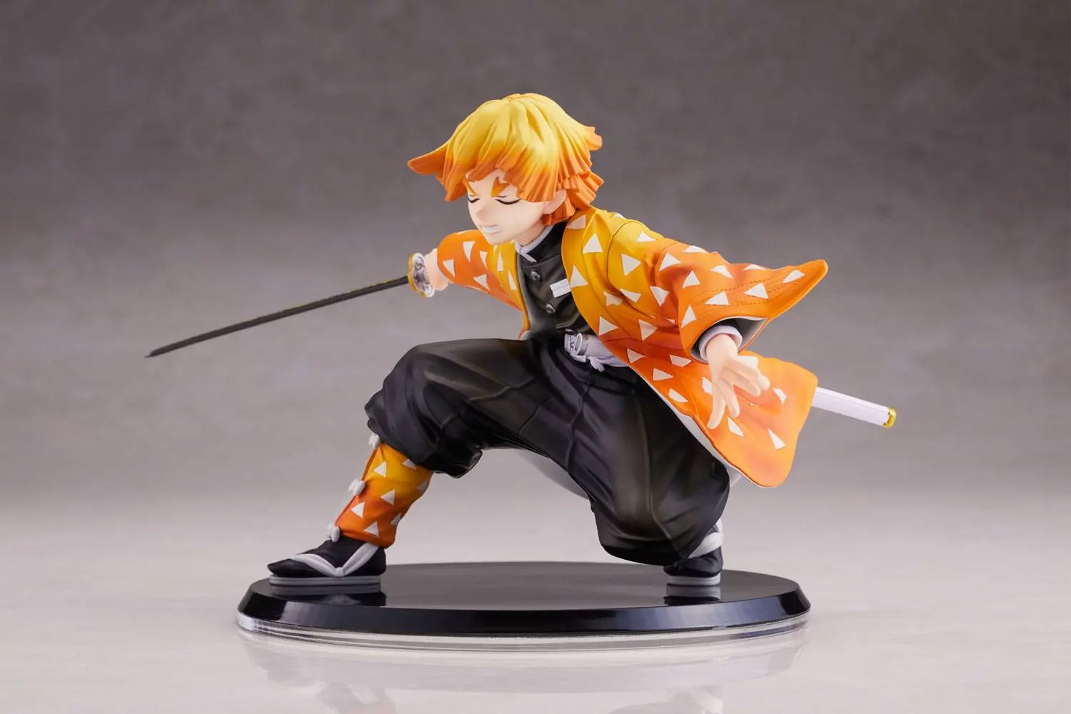 Demon Slayer: Kimetsu no Yaiba Statue 1/8 Zenitsu Agatsuma 12 cm product photo
