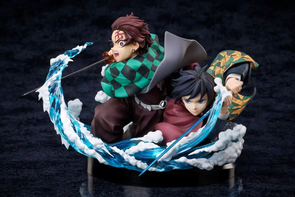 Demon Slayer: Kimetsu no Yaiba PVC Statue Tanjiro & Giyuu 13 cm   product photo