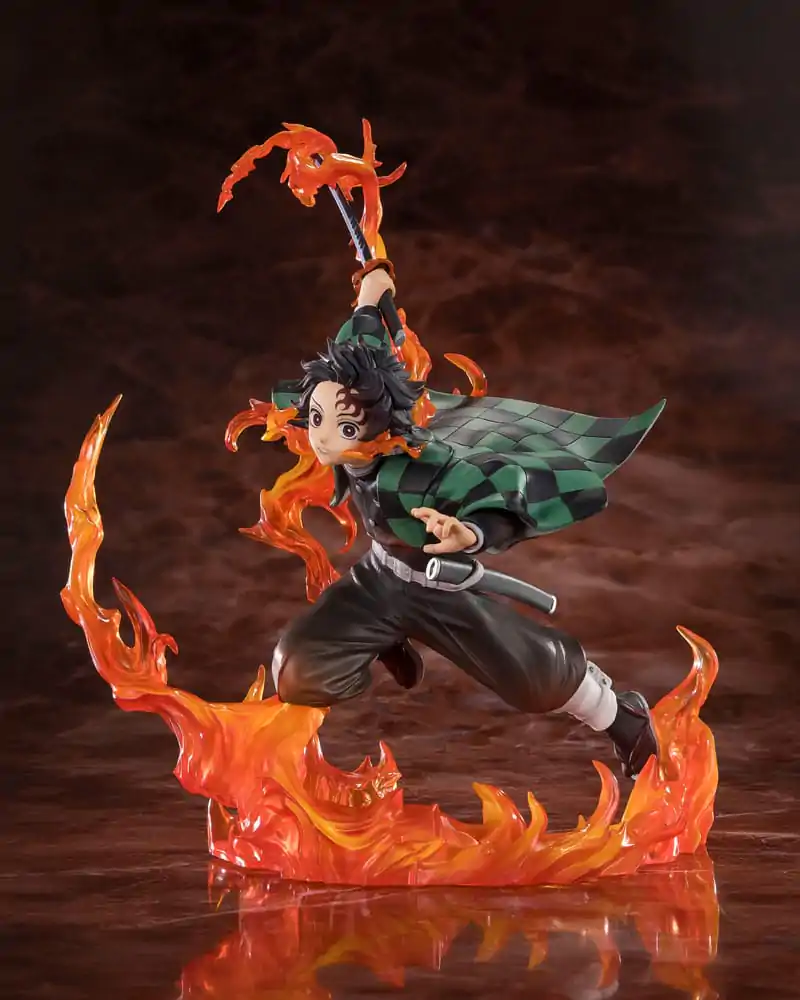 Demon Slayer Kimetsu no Yaiba Tanjiro Kamado Kyojuro Rengokus Sword Guard figure 19,5cm product photo