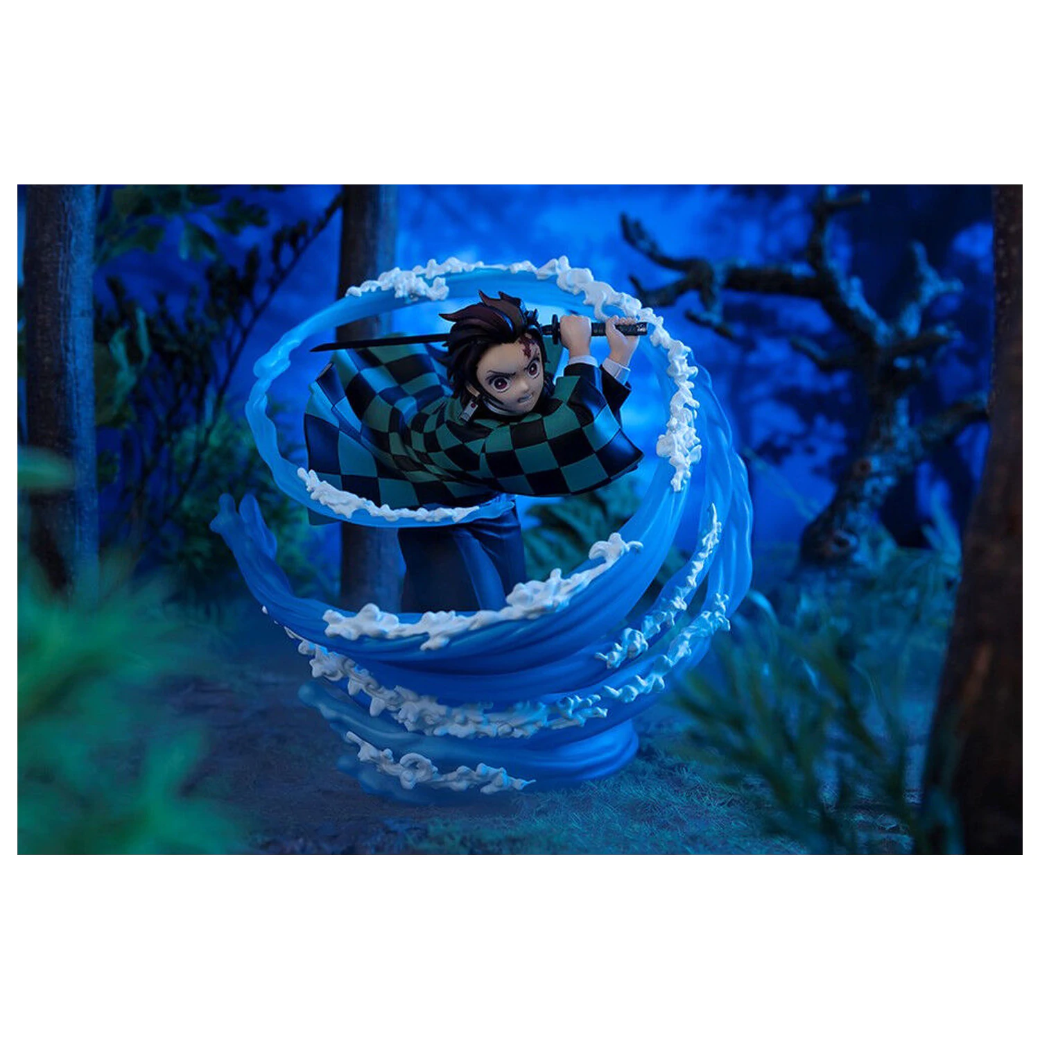 Demon Slayer Kimetsu No Yaiba Tanjiro Kamado Water Breathing S.H. Figurarts figure 15cm product photo