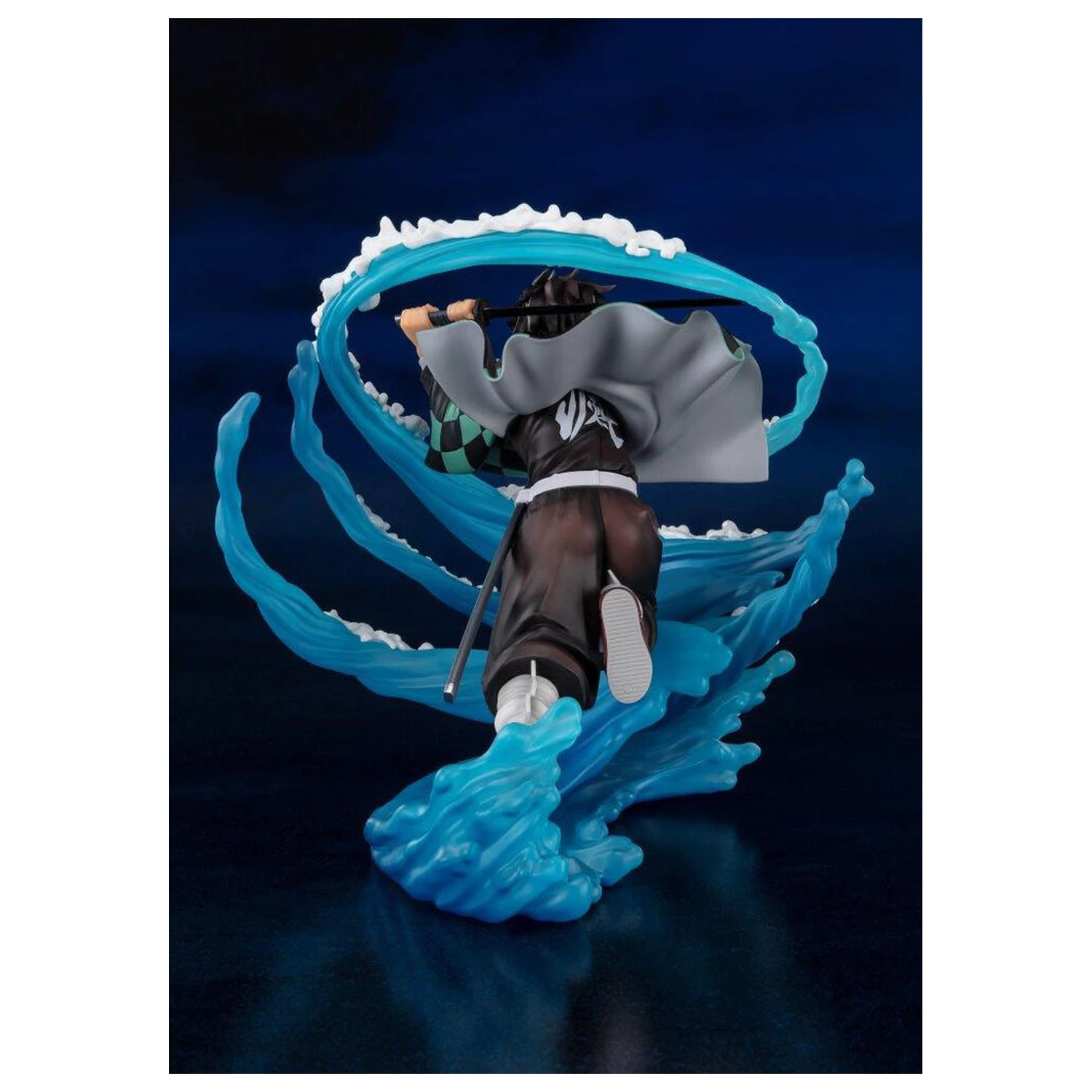 Demon Slayer Kimetsu No Yaiba Tanjiro Kamado Water Breathing S.H. Figurarts figure 15cm product photo