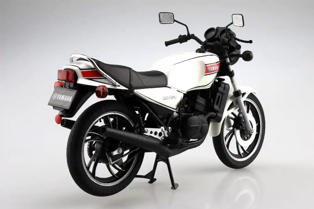 Diecast Bike Series Statue 1/12 Yamaha RZ250 New Pearl White 17 cm product photo