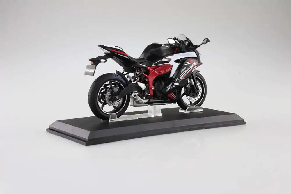 Diecast Bike Series Statue 1/12 Kawasaki Ninja ZX-25R Metallic Spark Black×Peal Flat Stardust White 16 cm termékfotó