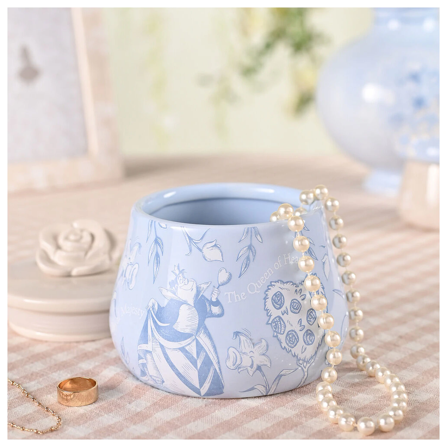 Disney Alice in Wonderland jewellery box product photo