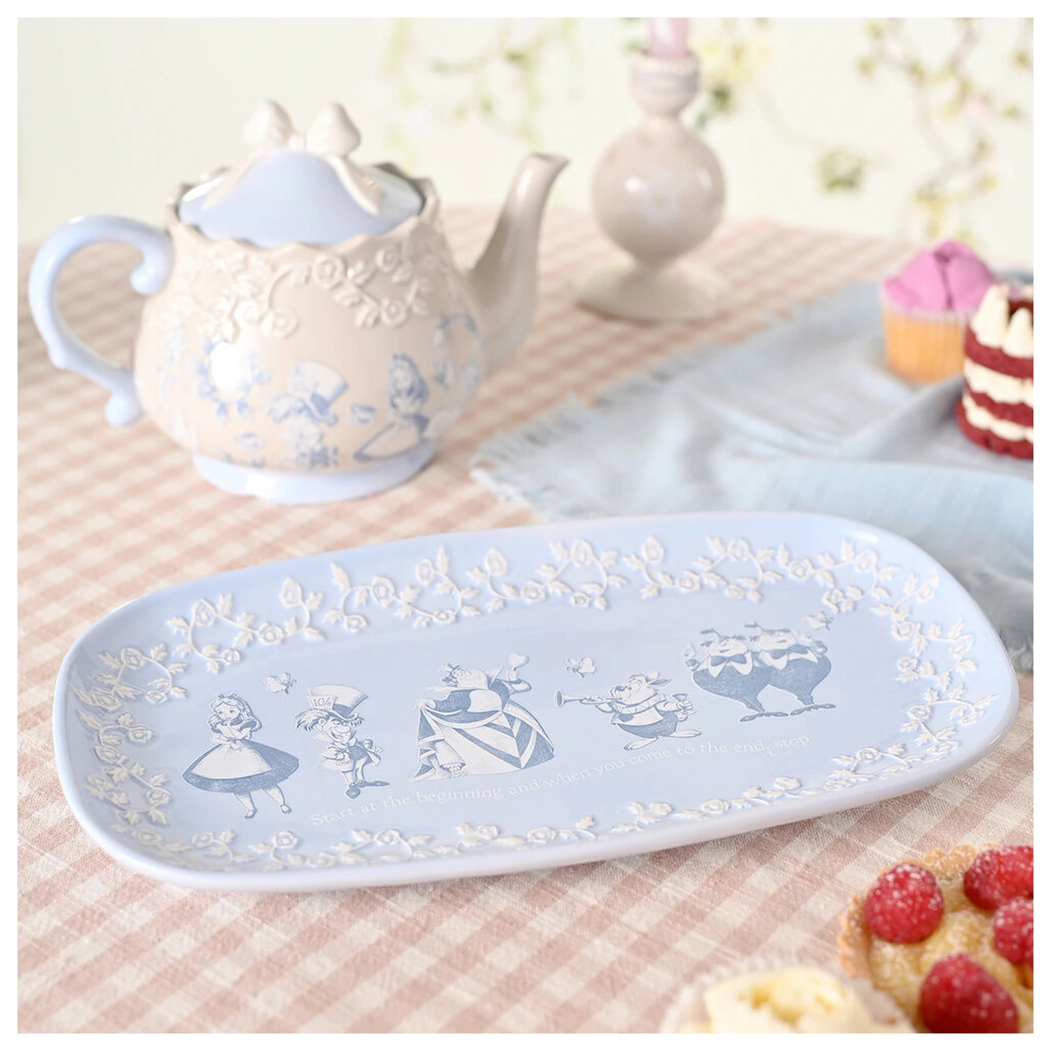 Disney Alice in Wonderland tea pot product photo