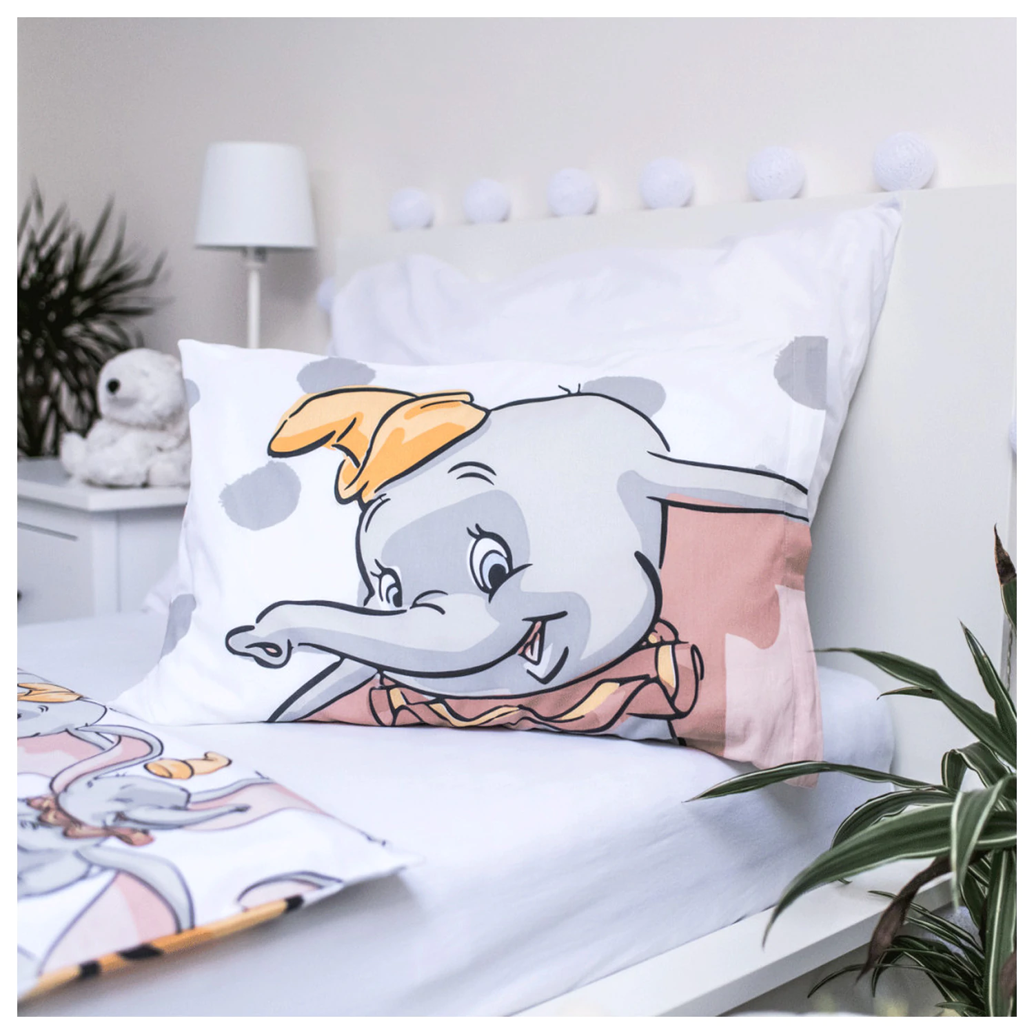 Disney Dumbo Dots Toddler Duvet Cover product photo