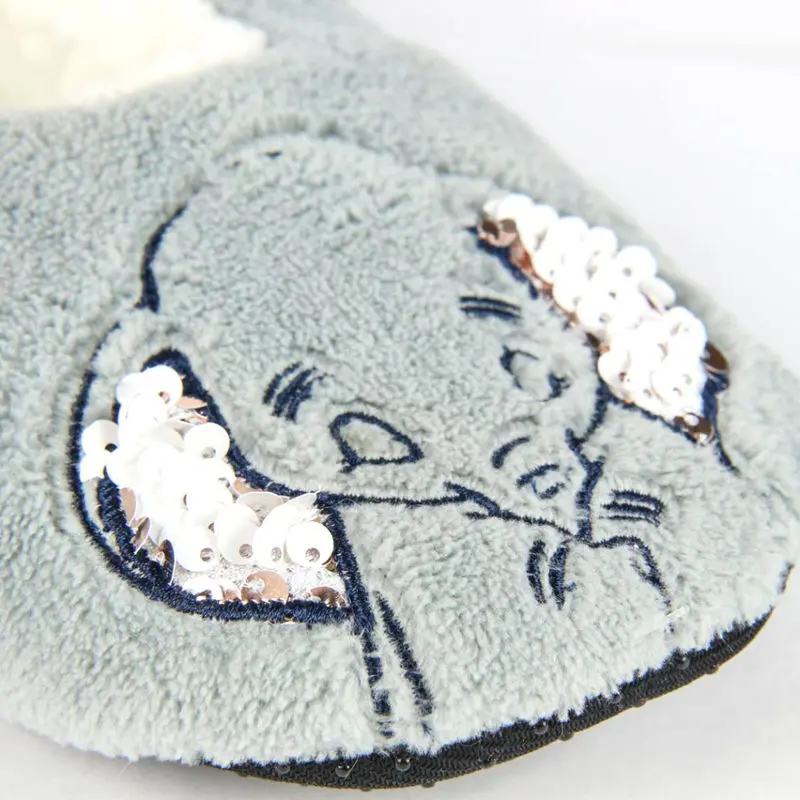 Disney Dumbo slippers product photo