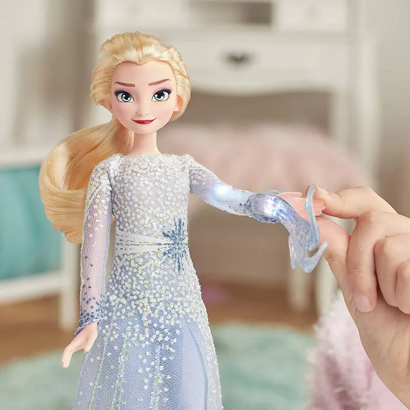 Disney Frozen 2 Magical Discovery Elsa doll product photo