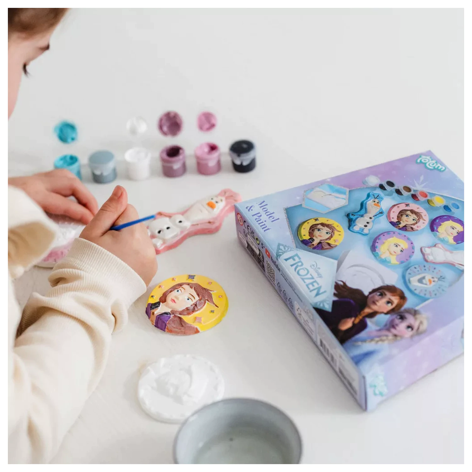 Disney Frozen Destiny Plaster Casting Kit product photo