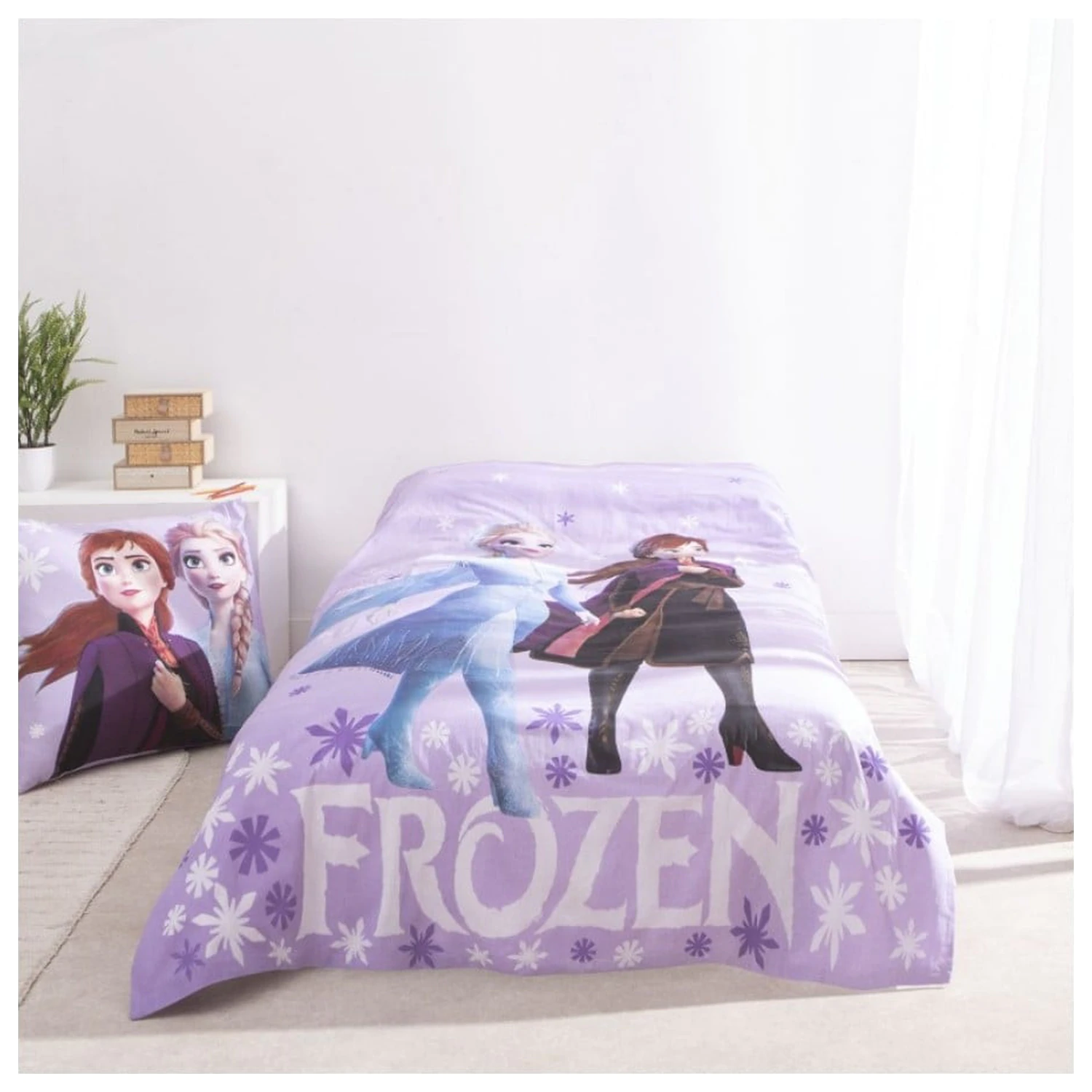 Disney Frozen Magical Frost Duvet Cover product photo
