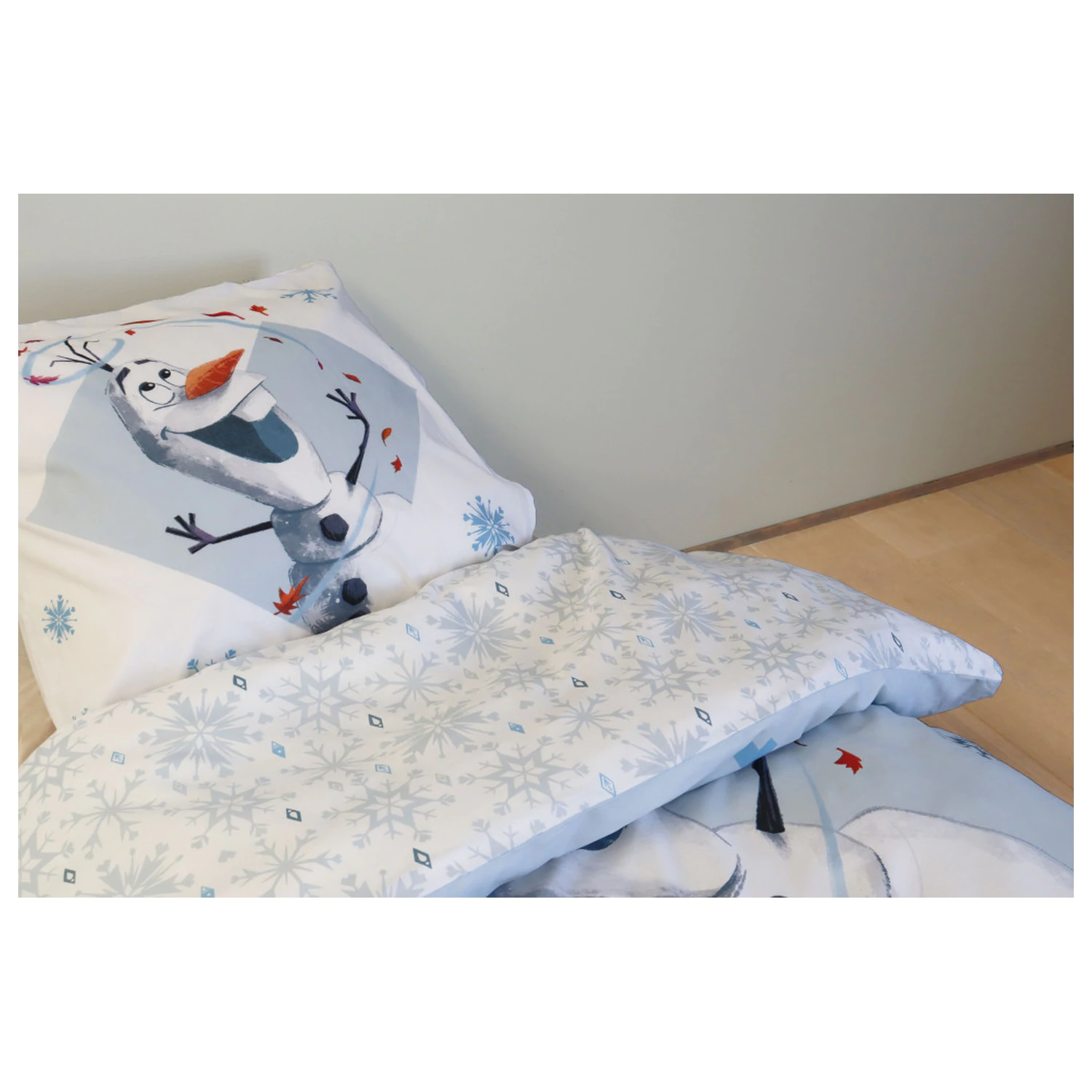 Disney Frozen Olaf Kids' Duvet Cover for Preschoolers product photo