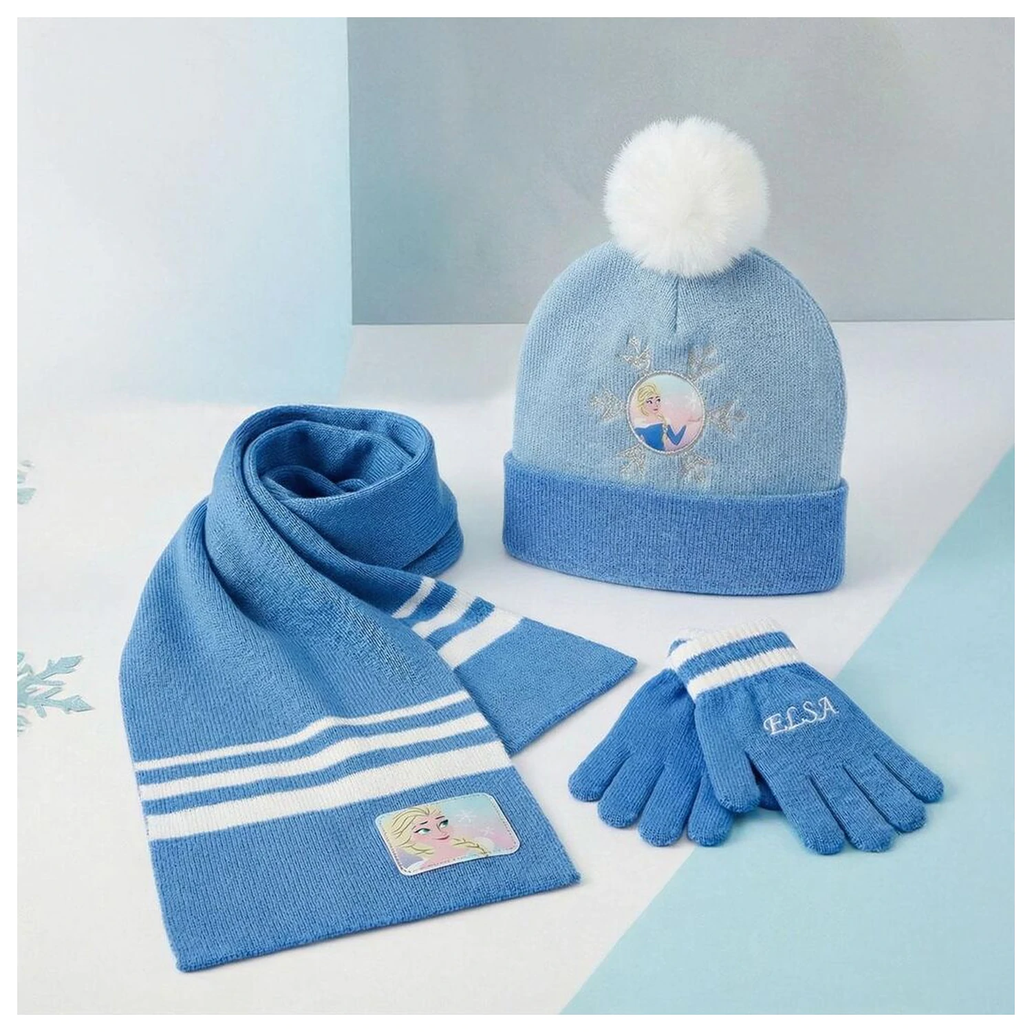 Disney Frozen winter set snood hat gloves product photo