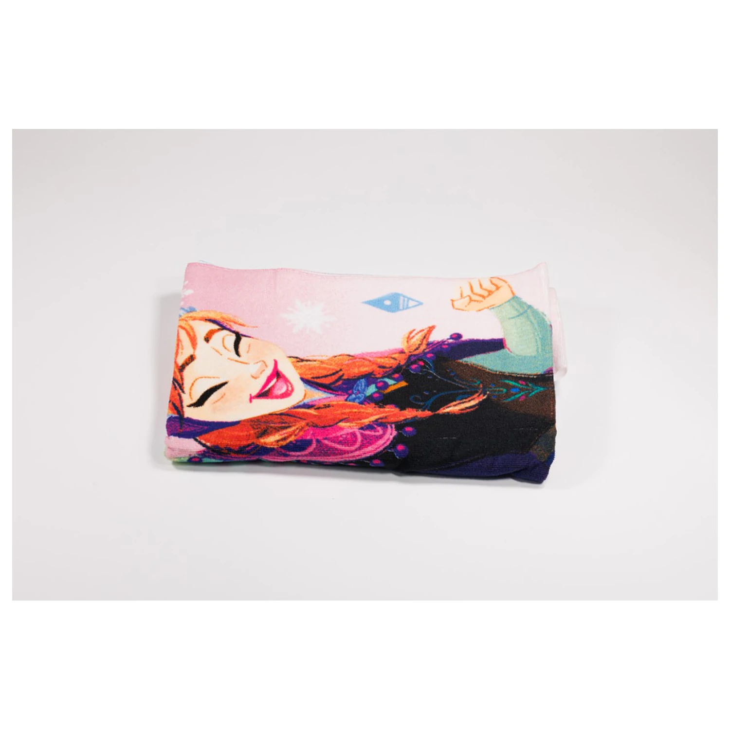 Disney Frozen Wonderland towel product photo