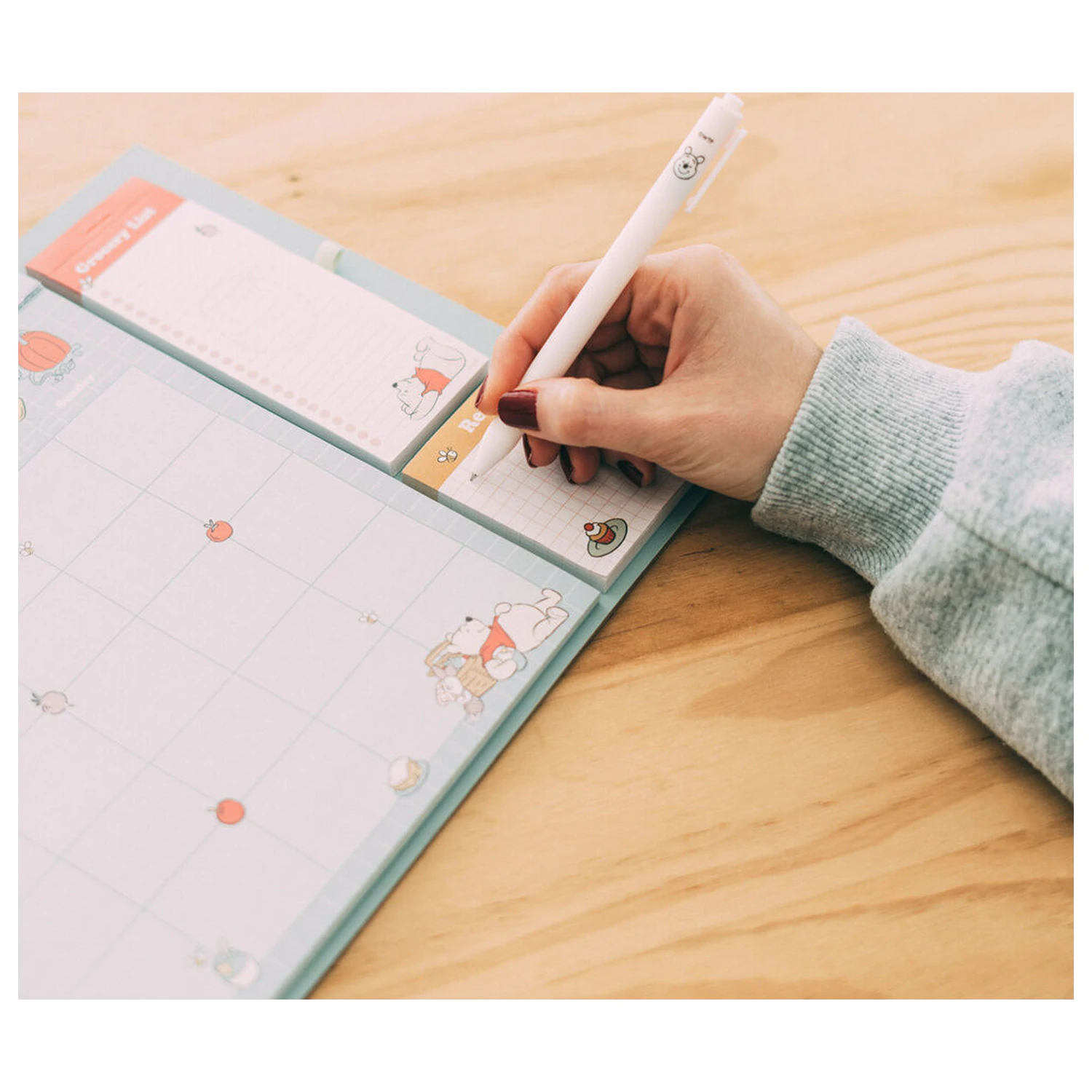 Disney Winnie the Pooh magnetic meal planner product photo