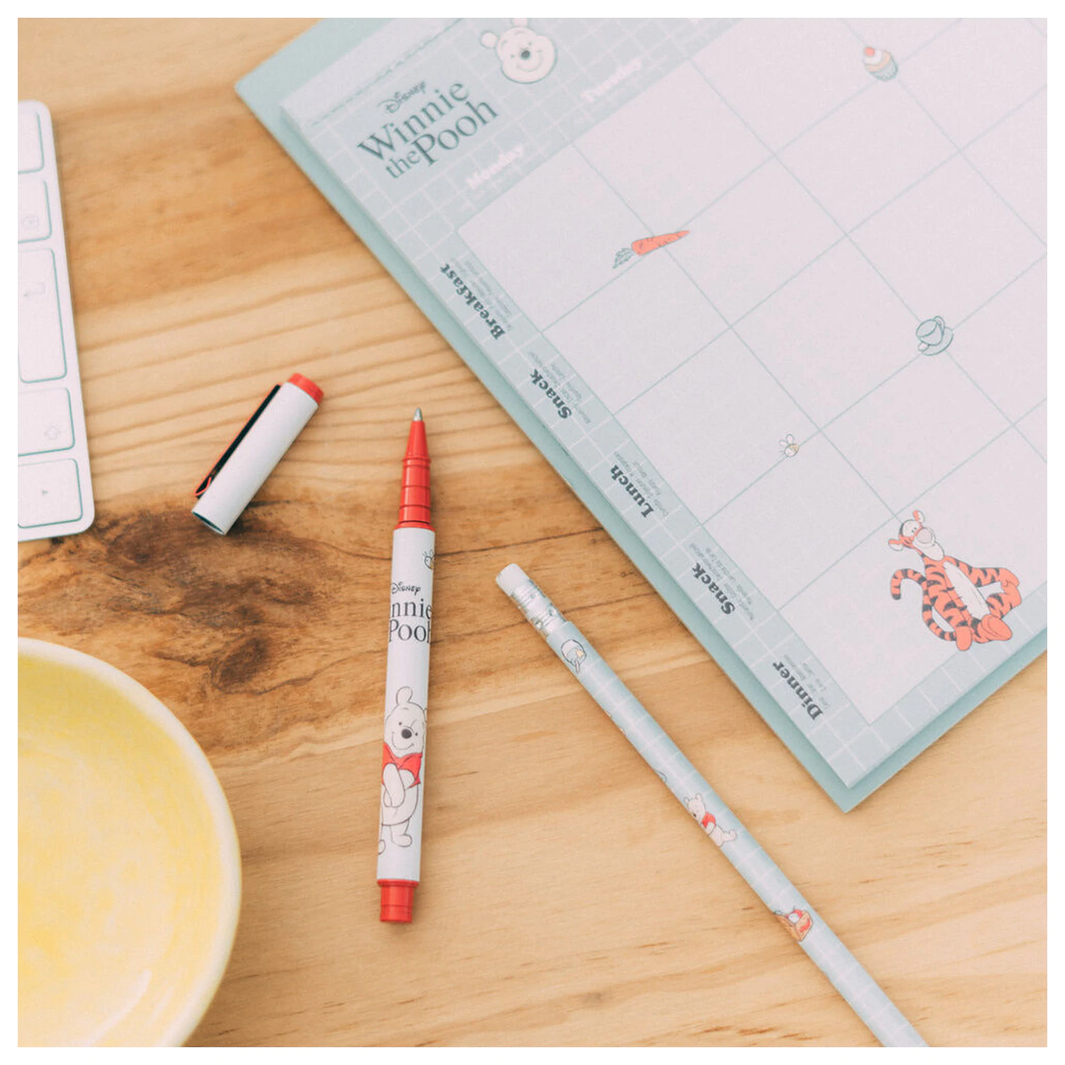 Disney Winnie the Pooh pencil case + pen and pencil product photo