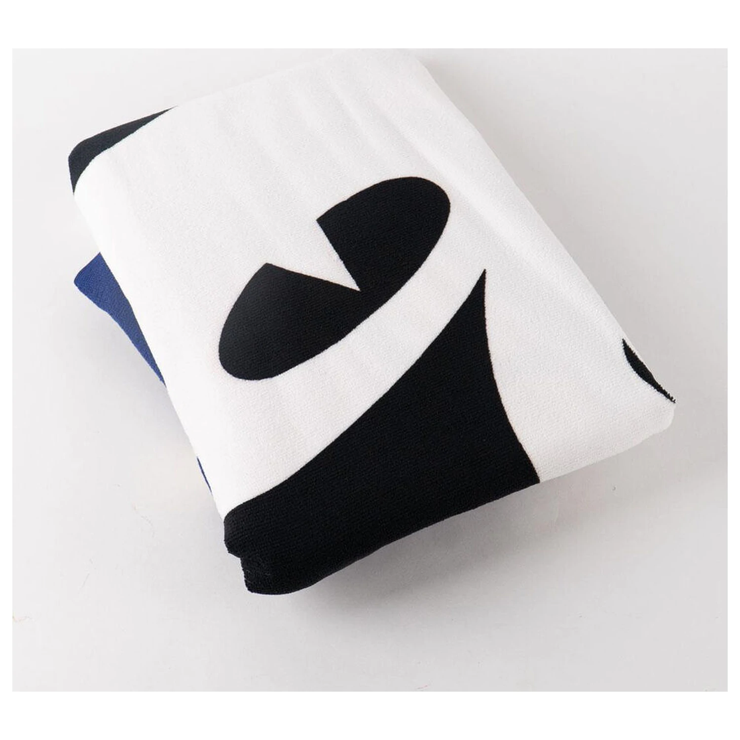 Disney Mickey microfibre beach towel product photo