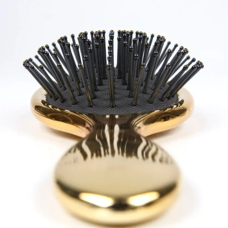 Disney Minnie golden brush hair product photo