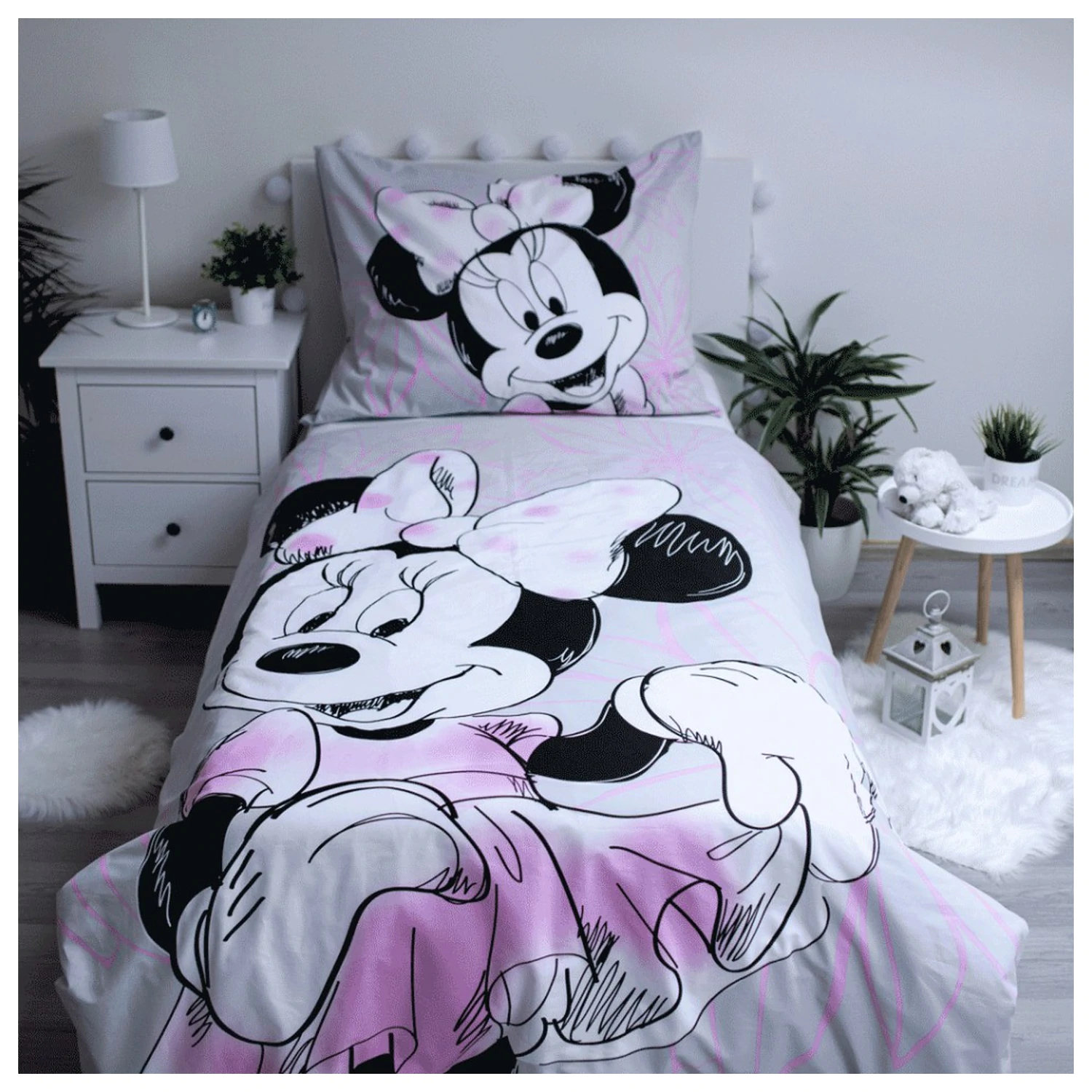 Disney Minnie Beautiful Duvet Cover product photo