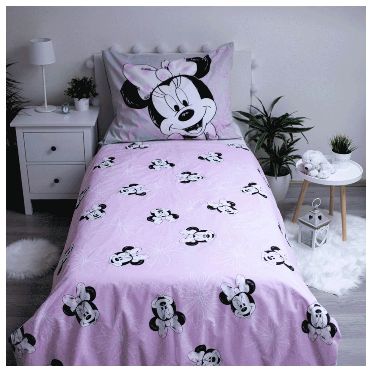 Disney Minnie Beautiful Duvet Cover product photo