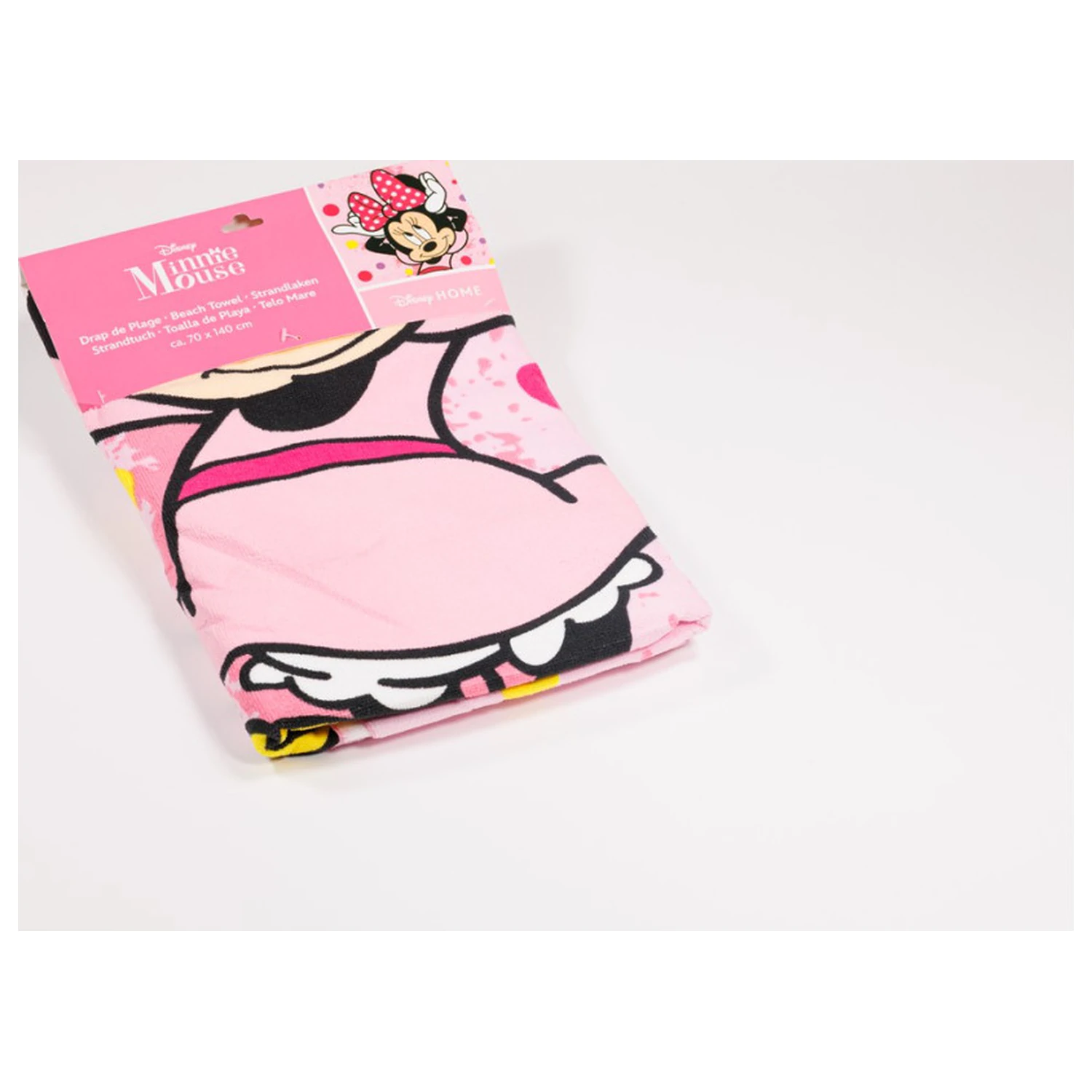 Disney Minnie Chic towel product photo