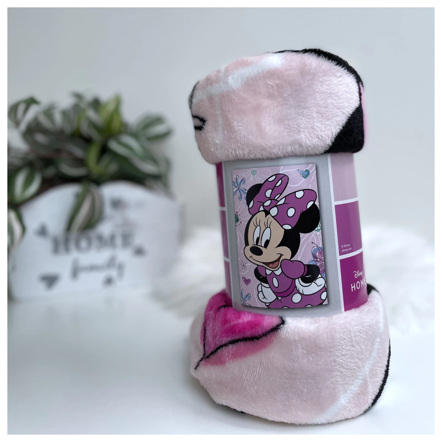 Disney Minnie Flowers Blanket product photo