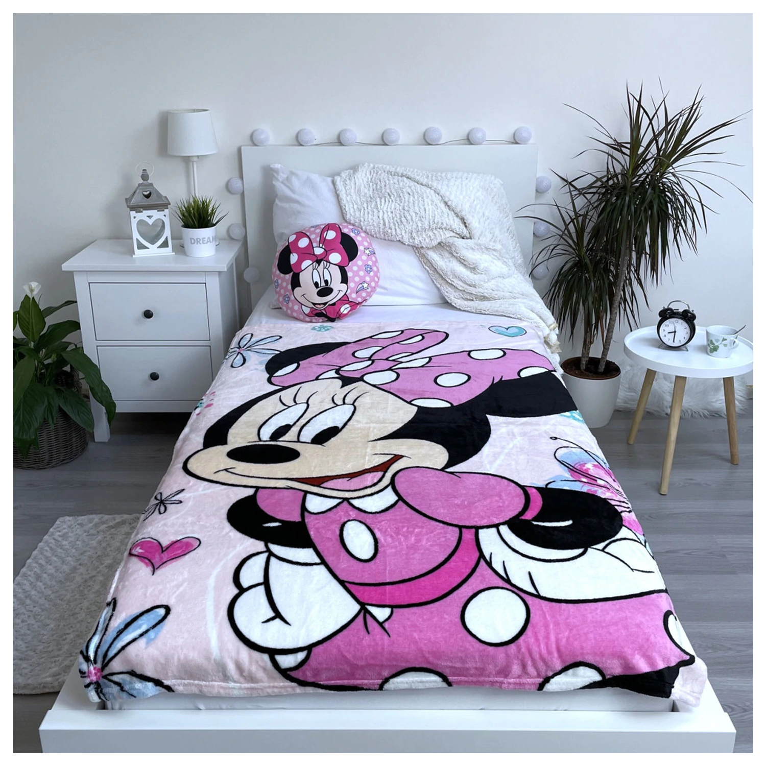 Disney Minnie Flowers Blanket product photo
