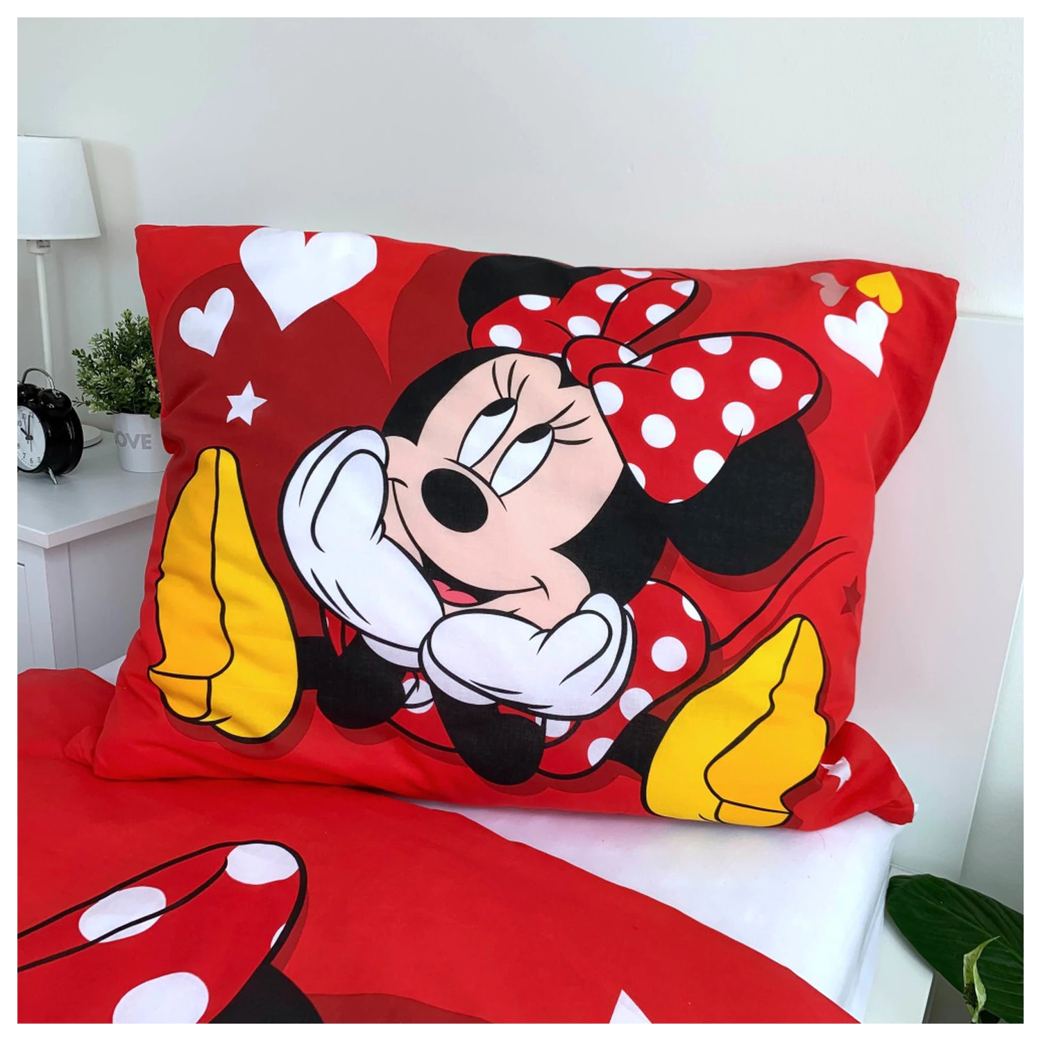 Disney Minnie Love & Stars Duvet Cover product photo
