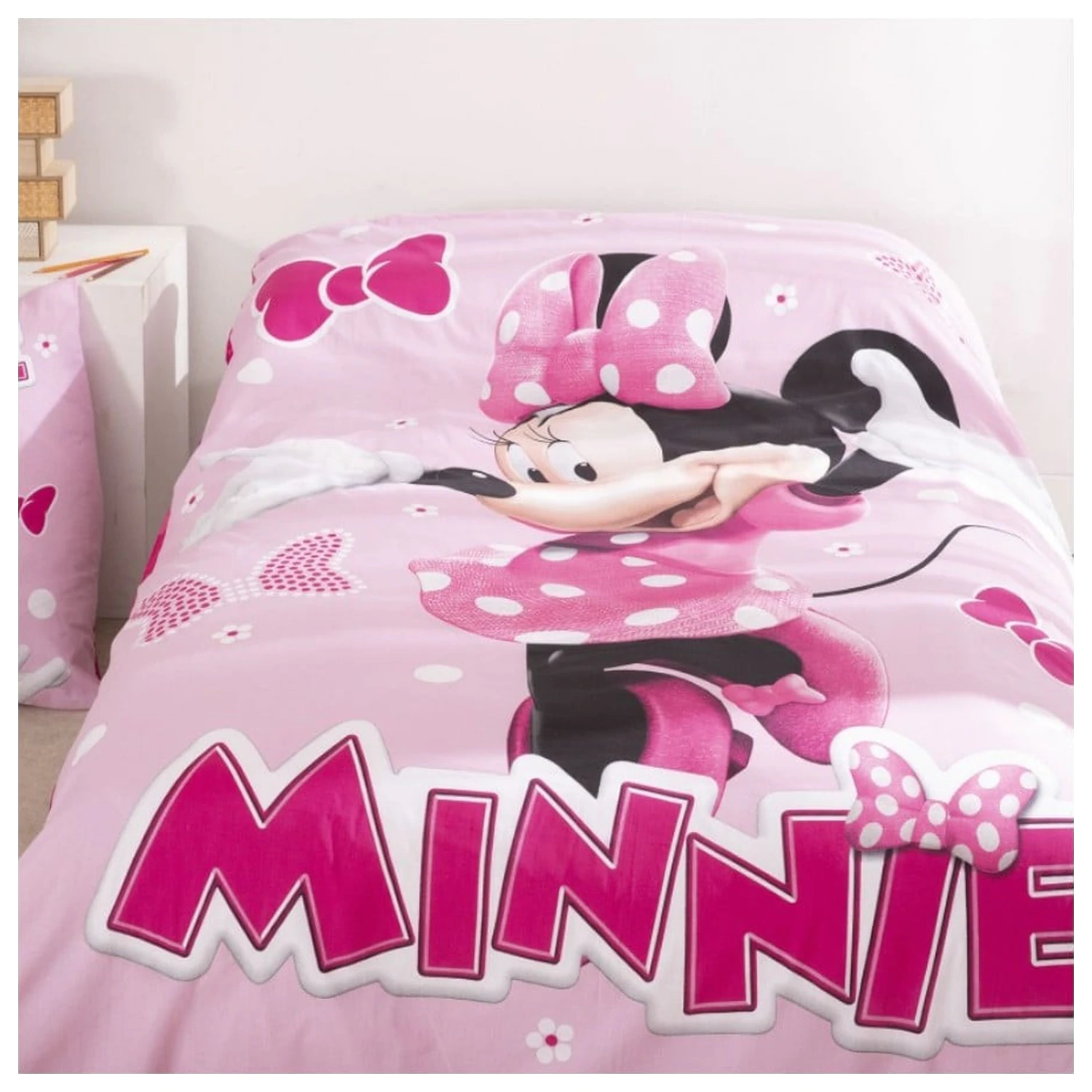 Disney Minnie Pink Polka Bow Duvet Cover product photo