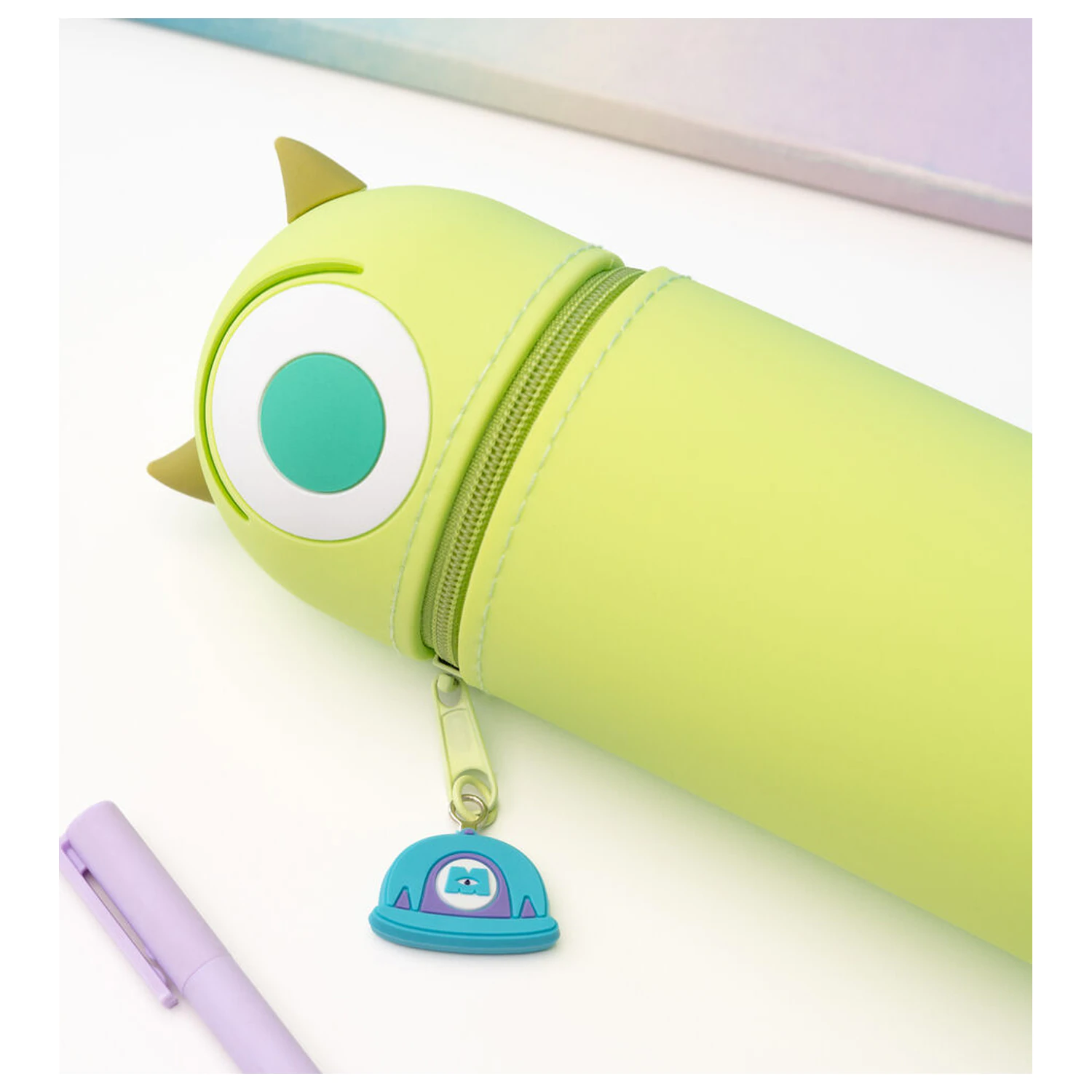 Disney Pixar Monstruos S.A Mike Wazowski 3D pencil case product photo