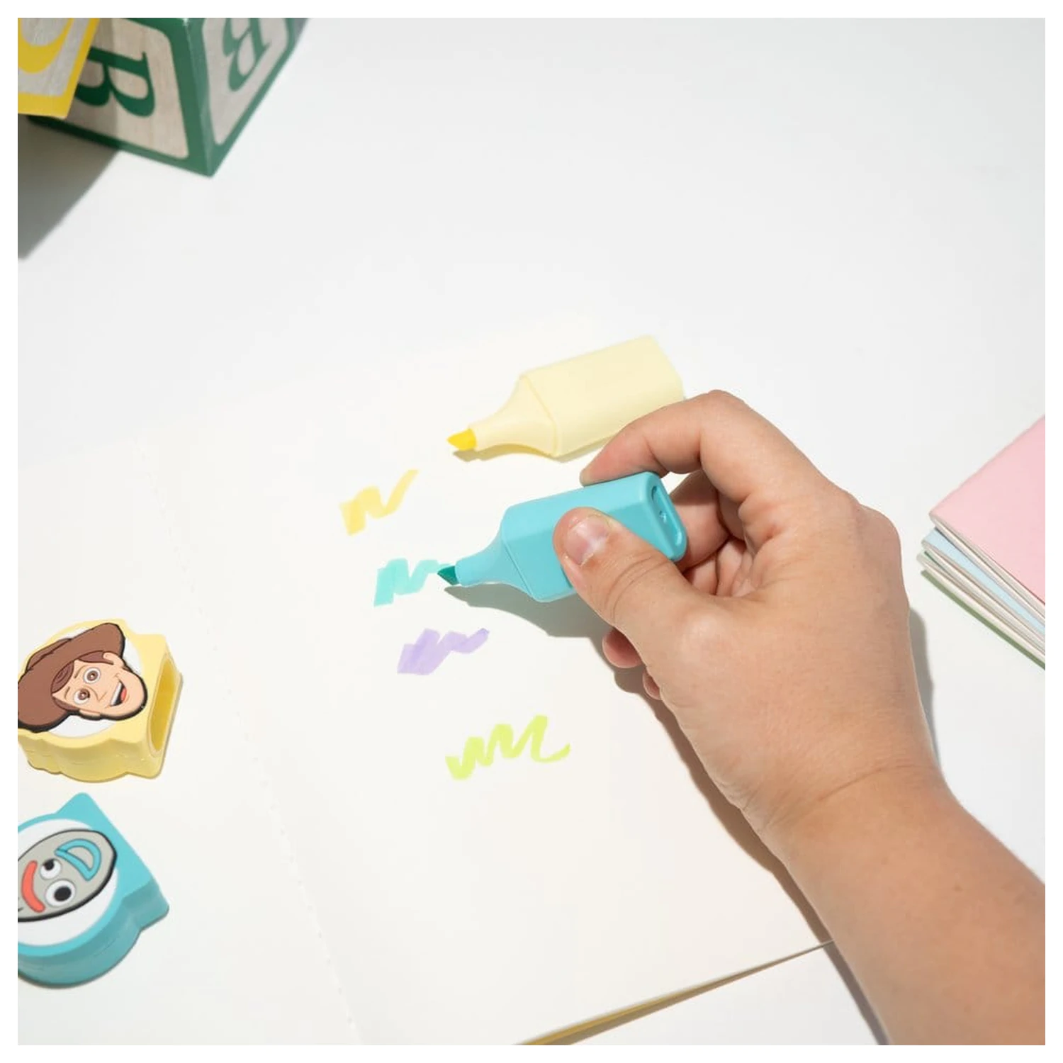 Disney Pixar Toy Story set of 4 highlighters with topper product photo