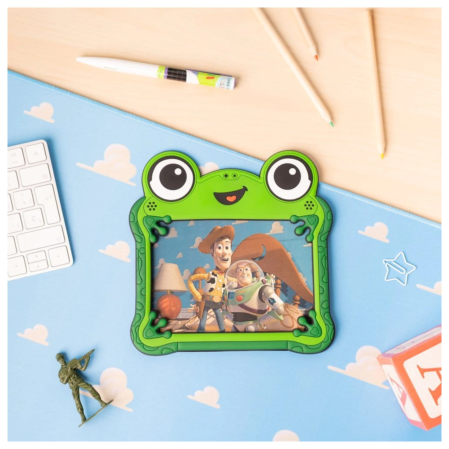 Disney Pixar Toy Story 5 Magnet Lilypad product photo
