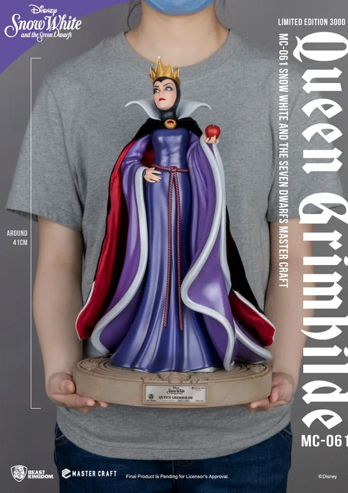 Disney Snow White and the Seven Dwarfs Master Craft Statue Queen Grimhilde 41 cm termékfotó