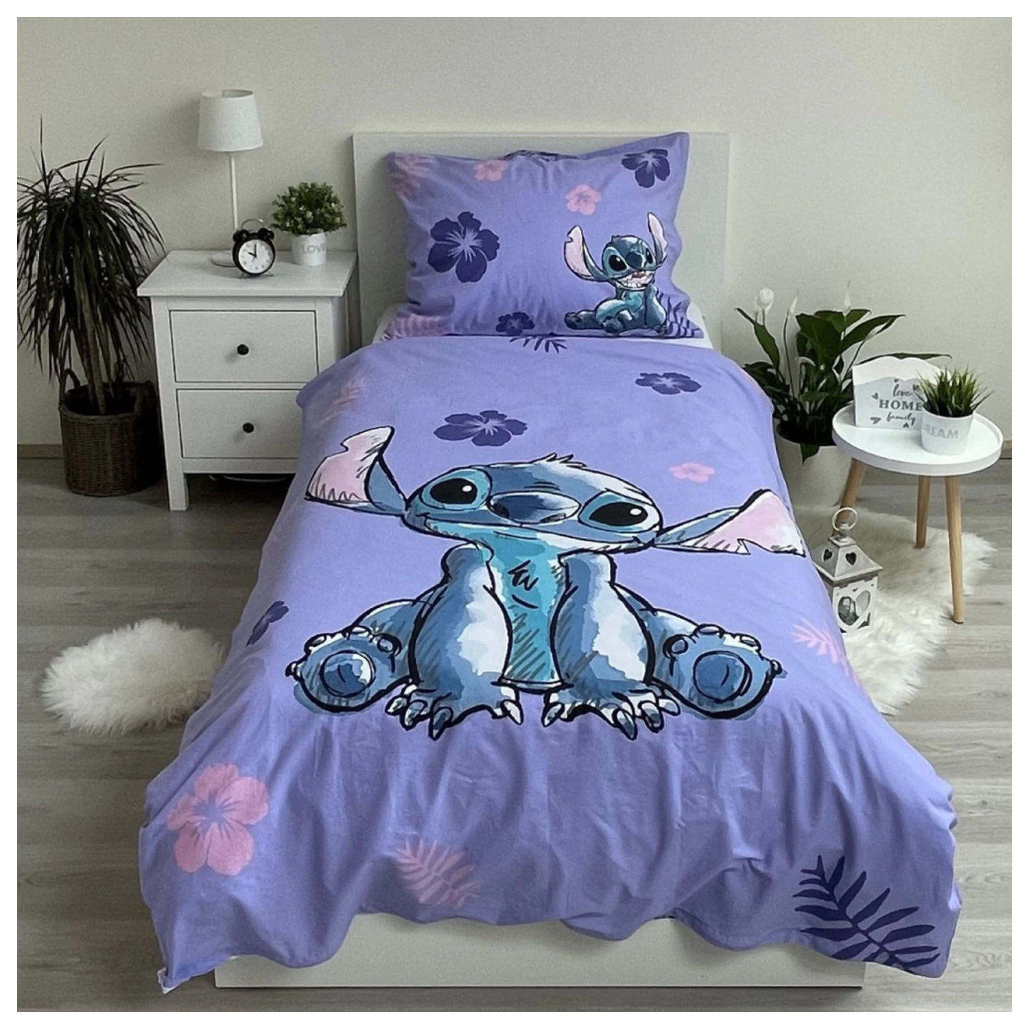 Disney Stitch Blooming duvet cover product photo