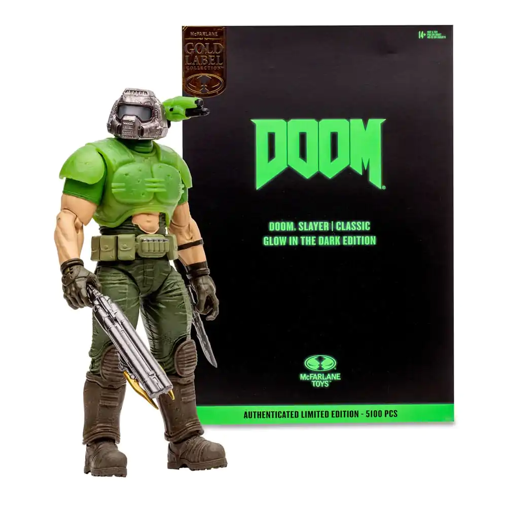 Doom Eternal Action Figure Doom Slayer Classic (Glow In The Dark Edition) Gold Label 18 cm product photo