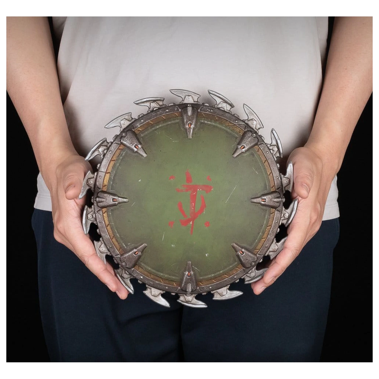 Doom: The Dark Ages Wall Mount Shield Saw 25 x 25 cm    product photo