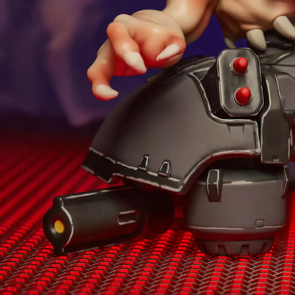 Doom Vinyl Figure Hunter 16 cm product photo