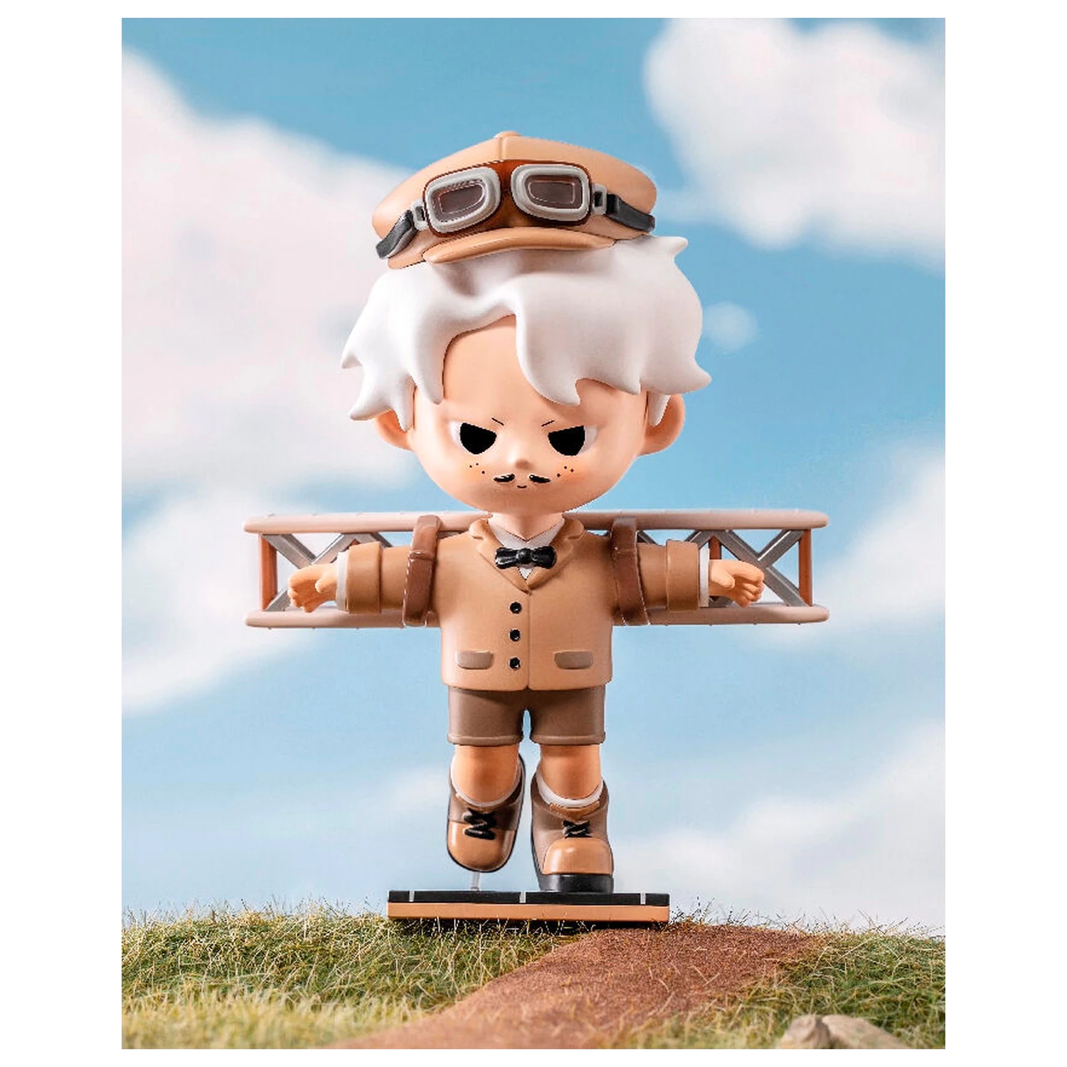 Dream Boy Flyer figure 18cm product photo