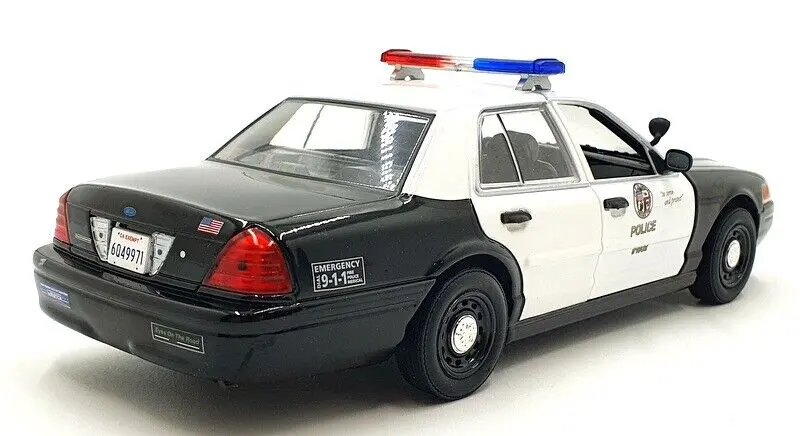 Drive (2011) Diecast Model 1/24 2001 Ford Crown Victoria Police Interceptor LAPD product photo