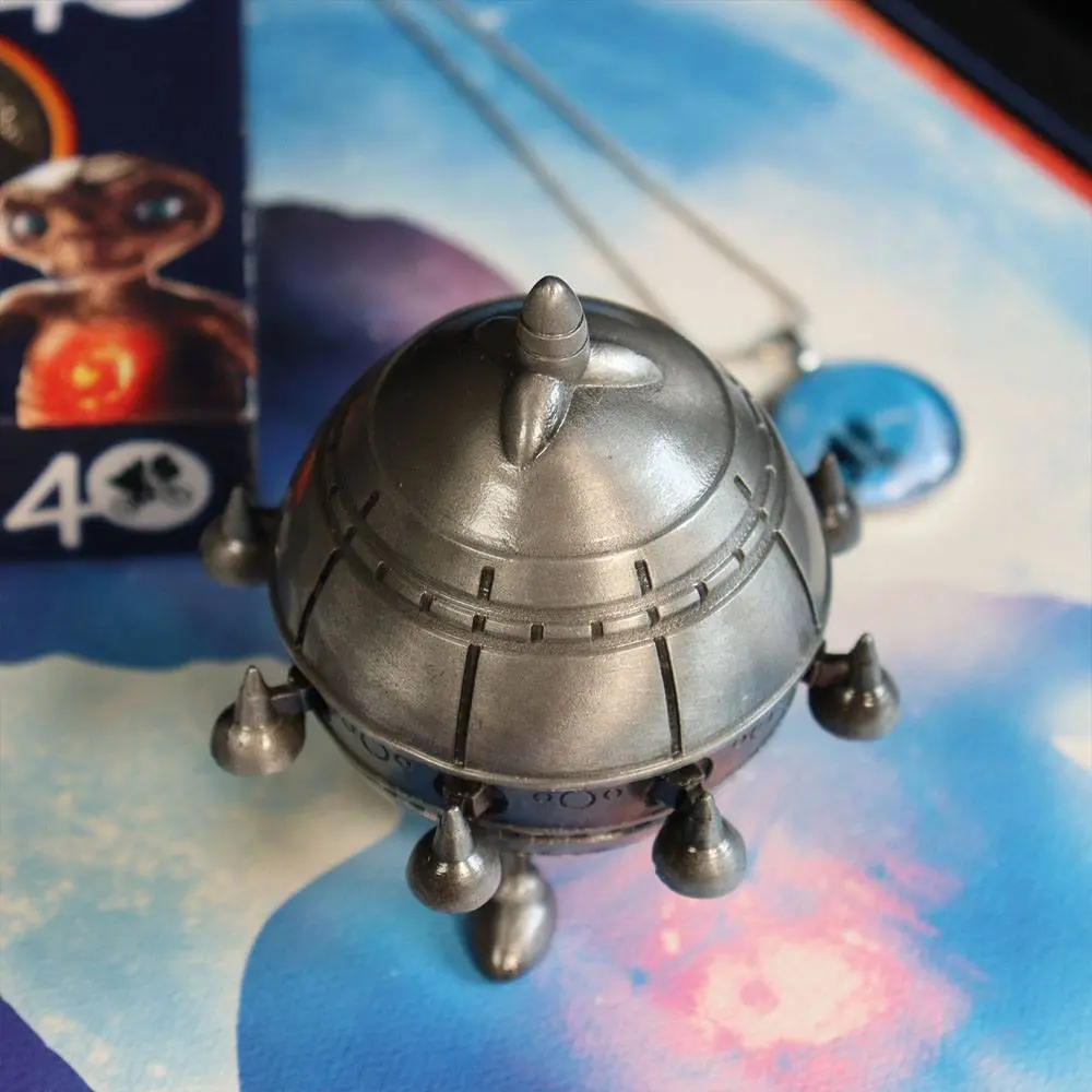 E.T Scaled Replica 40th Anniversary Spaceship Limited Edition 9 cm product photo