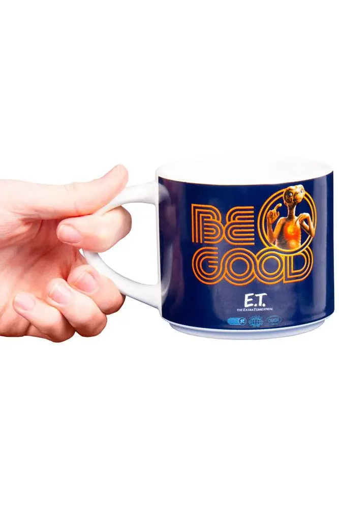 E.T. the Extra-Terrestrial Mug, Coaster and Keychain Set Be Good product photo