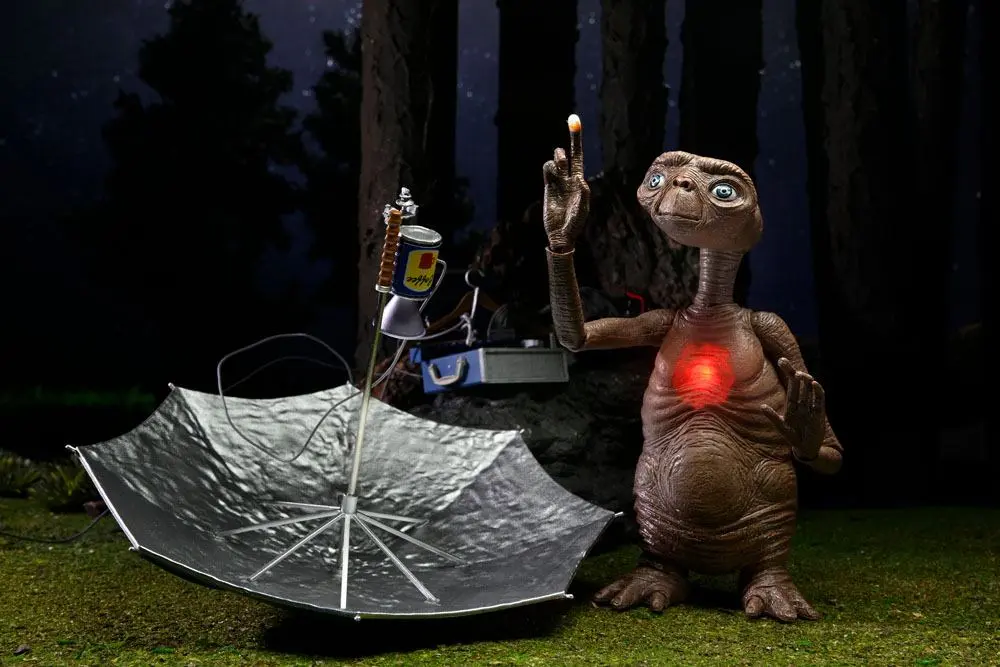 E.T. the Extra-Terrestrial Action Figure Ultimate Deluxe E.T. 11 cm termékfotó