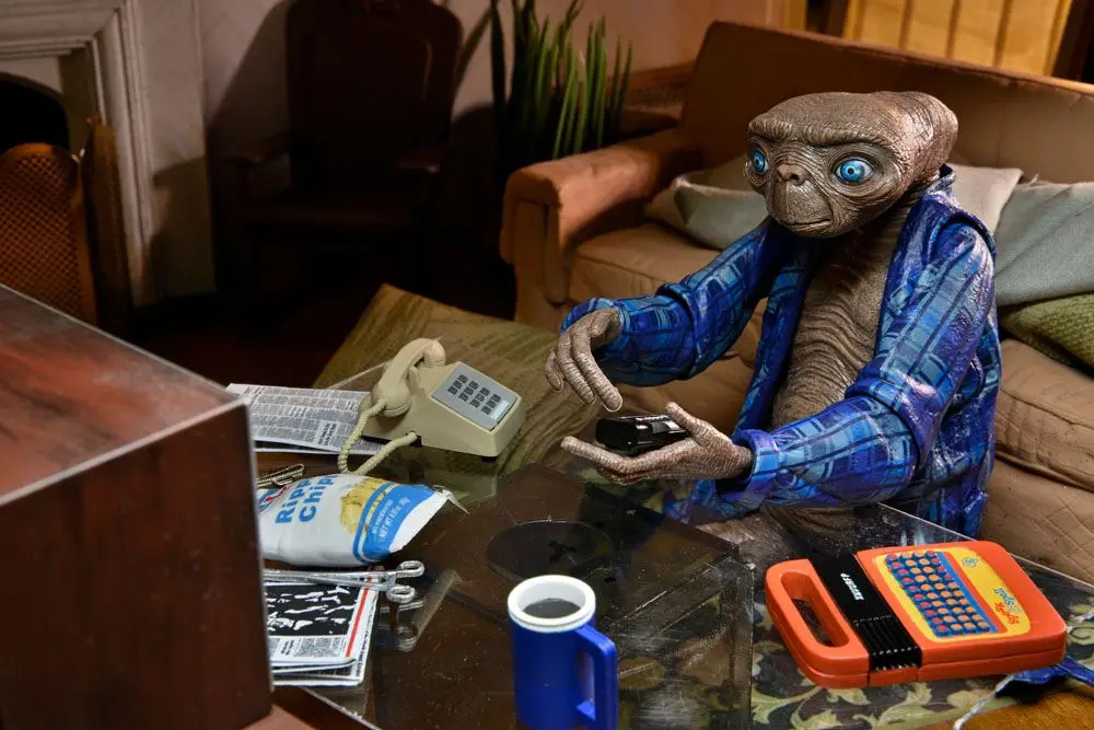 E.T. the Extra-Terrestrial Action Figure Ultimate Telepathic E.T. 11 cm termékfotó