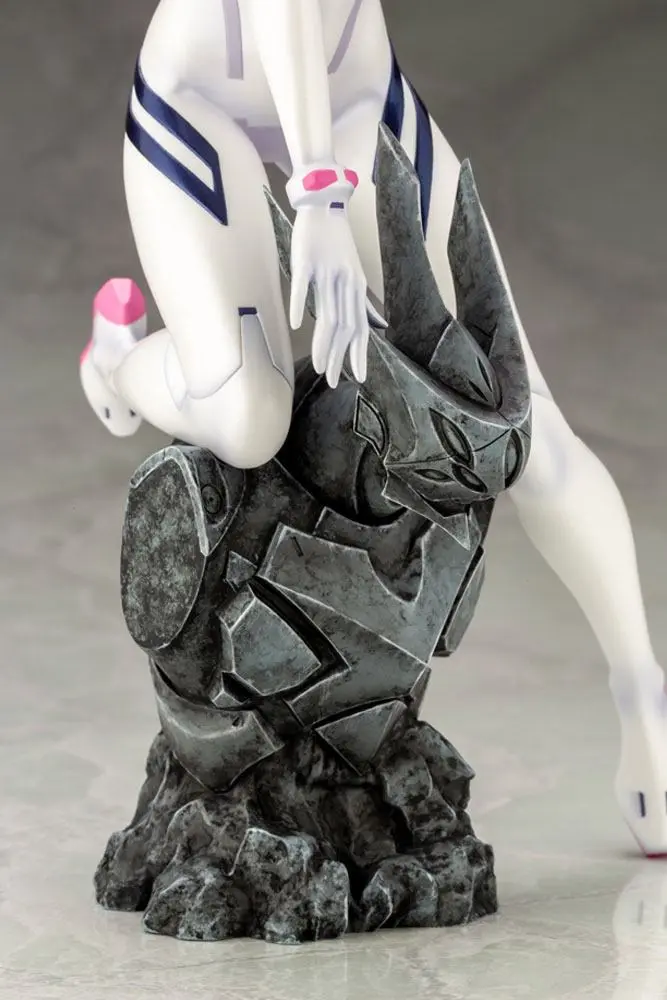 Evangelion 4 PVC Statue 1/6 Mari Makinami Illustrious White Plugsuit Ver. 24 cm product photo
